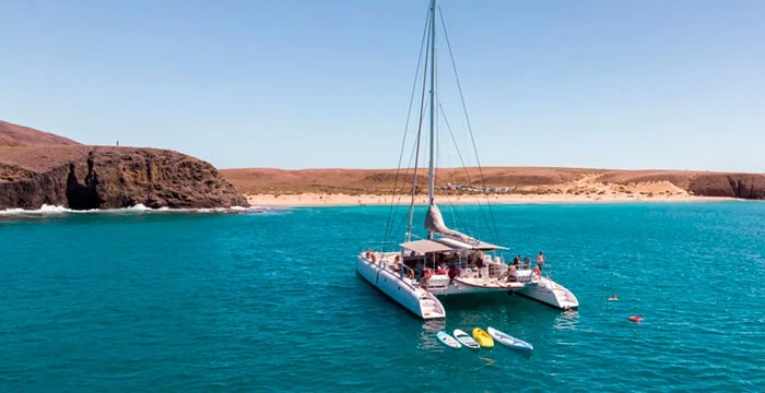 EXPERIENCIA PRIVADA DE LUJO EN CATAMARÁN - LAGOON 440